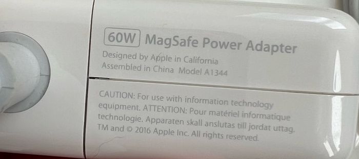 MacBook MagSafe charger