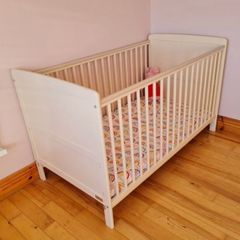 Baby Elegance cot & Mattress