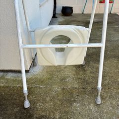 toilet aid