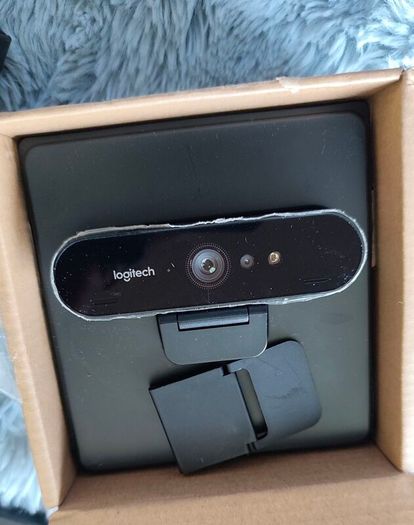 Logitech Bundle Mouse Keyboard Headphones Webcam Palm Rest