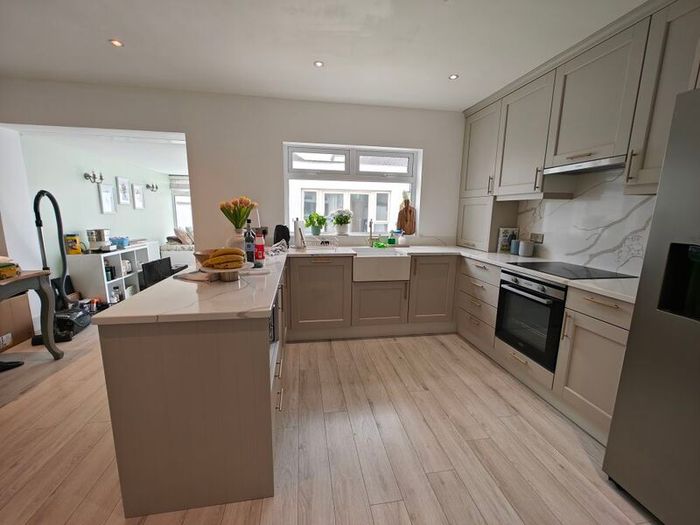 Kitchens Wardrobes maker and fitter, furniture, cabinet, press
