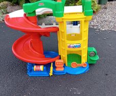 Car park play ser