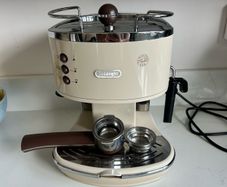DeLonghi coffee