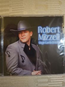 Robert Mizzell CD - Sings Garth Brook  (NEW)