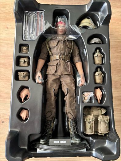 Hot Toys Platoon Chris Taylor (MMS135) & Sergeant Barnes (MMS141) Set