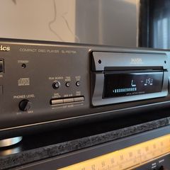 Technics SL-PS770A CD player. High model. Like NEW!