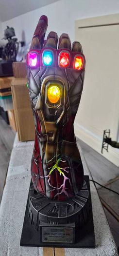 Beast Kingdom Avengers Endgame Nano Gauntlet
