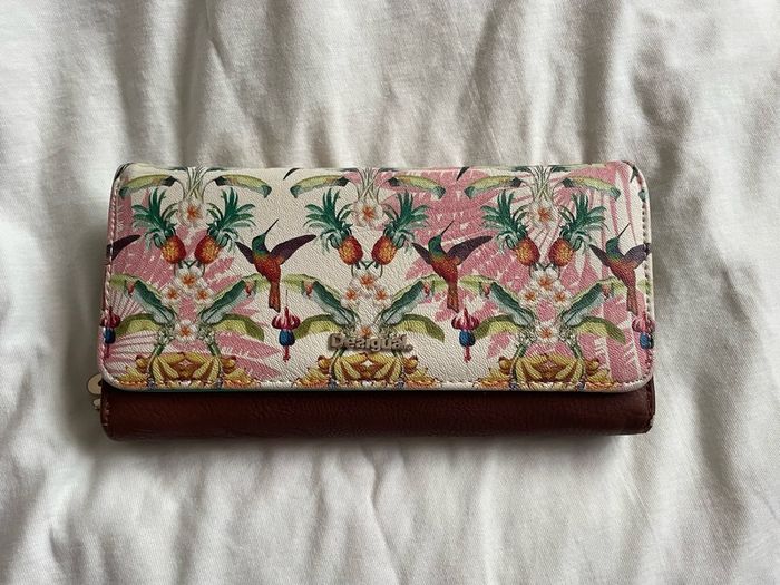 Desigual purse