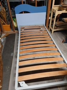 single bed