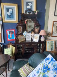 chiffonier