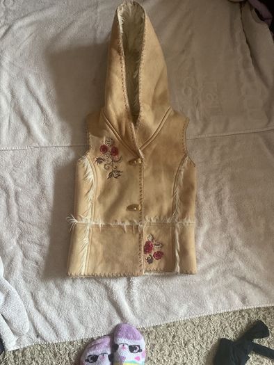 Girls Vintage Style Gilet with hoof