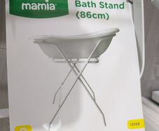 Mamia bath stand