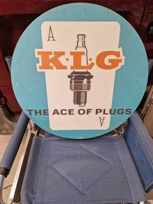 KLG plugs sign