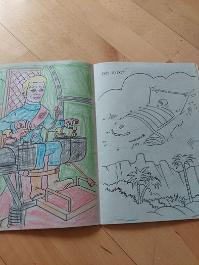 Thunderbirds colouring and activity book - 1992