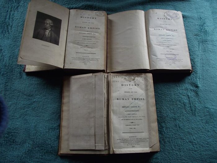 The Decline and Fall of the Roman Empire - Edward Gibbon - Priestley and Weale London - 1822