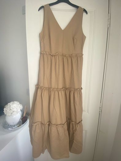 Dress new( no tag) size 6-8