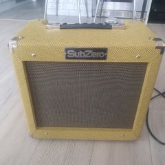 SubZero V35RG 35W Vintage Tweed Guitar AmpSubZero V35RG 35W Vintage Tweed Guitar Amp