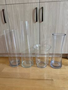 Bunch of x4 Glass Vases L size AE