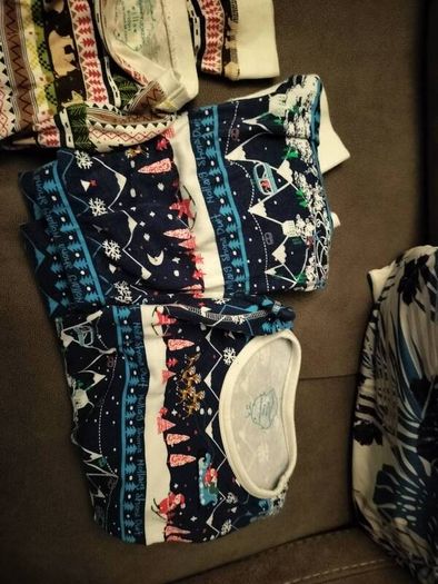 3 x Pairs Leigh willow tucker Christmas  pyjamas 9-10