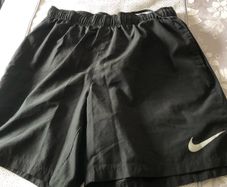 Mens Nike shorts size M