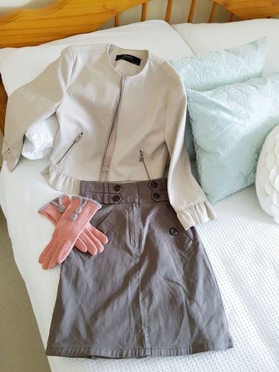 Khaki Green High Waist Skirt - Size 6