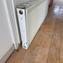 130cm white radiator with brackets Image 3