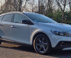 Volvo V40 T5 AWD Cross Country | 245hp| 106k