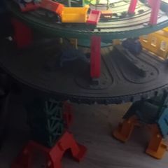 FREE. Thomas the Tank engine station and tracks