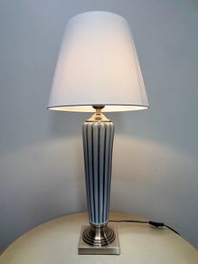 Porcelain and Metal Contemporary Table Lamp