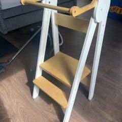 Kitchen helper/steps