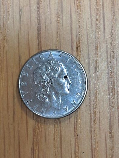 Italy 50 lire Coin