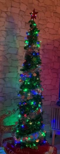 Pop up tinsel Christmas tree