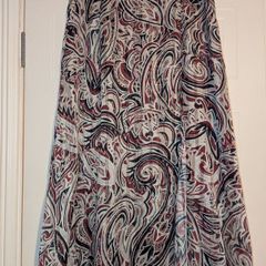 stunning paisley, textured, fully lined fluid skirt from Karen Millen
