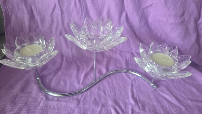 Newgrange Living triple lotus tea light holder