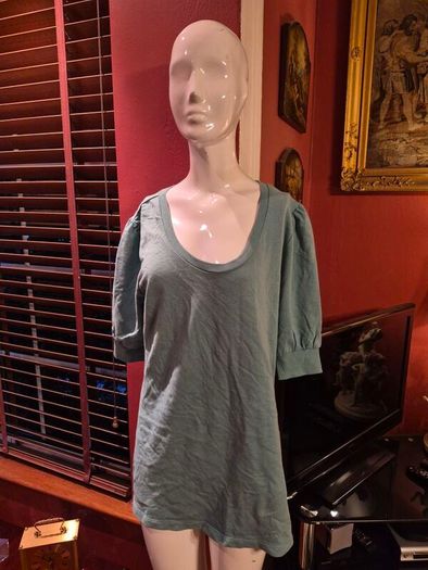Gap Top