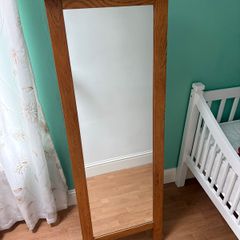 Free-Standing Mirror