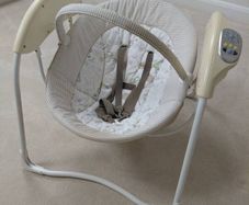 Graco baby swing with 6 specs and various sounds