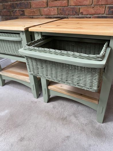 Bedside lockers / tables / lamp tables