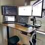 Height-adjustable desk Image 2