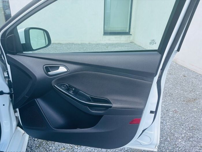 Ford Focus Zetec S 2013