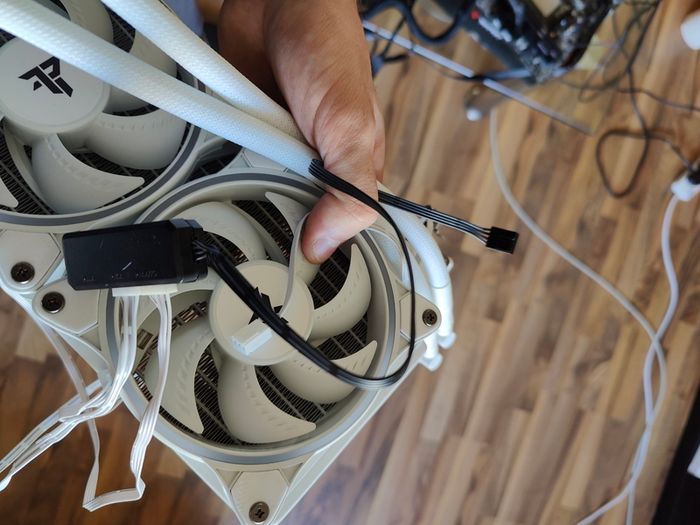 Tempest Liquid Cooler 240mm RGB White
