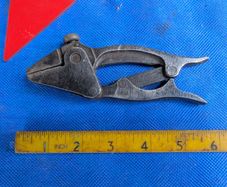 Self Locking Pliers by Speetog