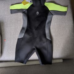 kids wetsuit