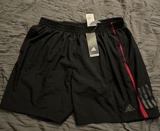 Adidas run Shorts climacool wih pockets size xl