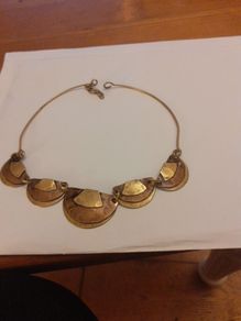 Neckpiece