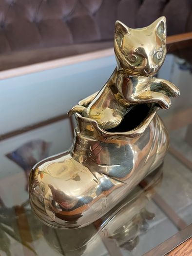 Vintage MCM Solid Brass Small Kitty Cat in a Boot Whimsical Sculpture