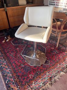 bar stool