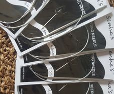 Metal Circular Knitting Needles 65cm 2mm to 10mm + Free Sewing Needle