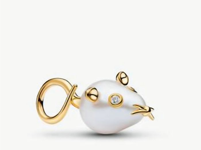 Pandora Wonders Collection Treated Freshwater Cultured Baroque Pearl Mouse Dangle Charm New