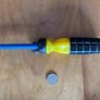 Magnetic extending screwdriver with 4 drill bits Image 2
